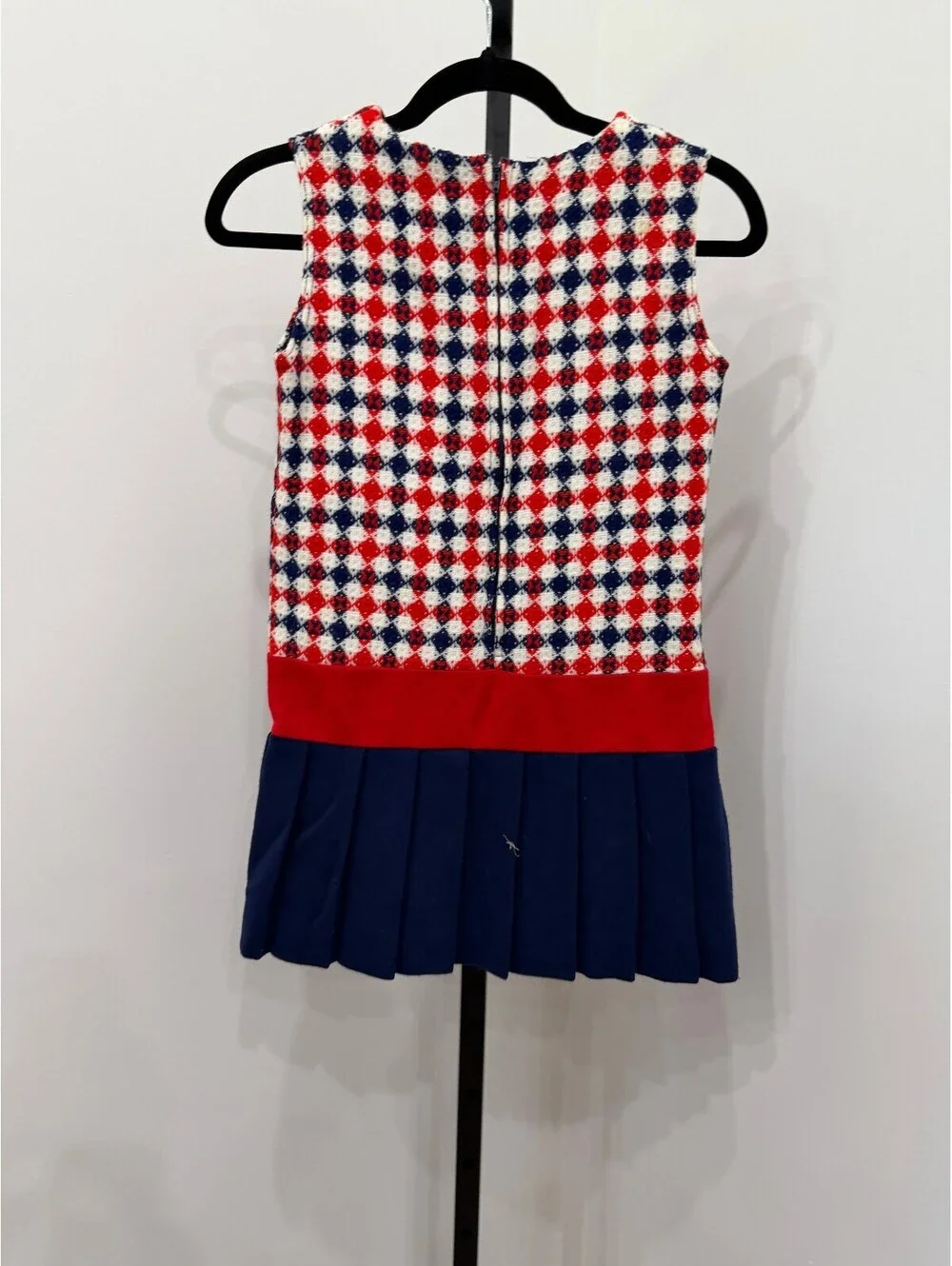 Playmore Size 10 Girls Sleeveless Dress with Pleated Navy Skirt Red Waistband